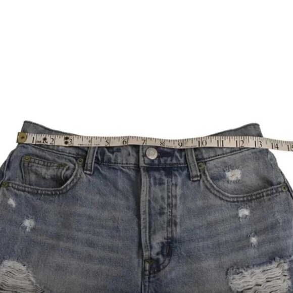 Gap  Jean Shorts Distressed Cutoffs High Rise Light Wash Size 25 - Picture 8 of 10